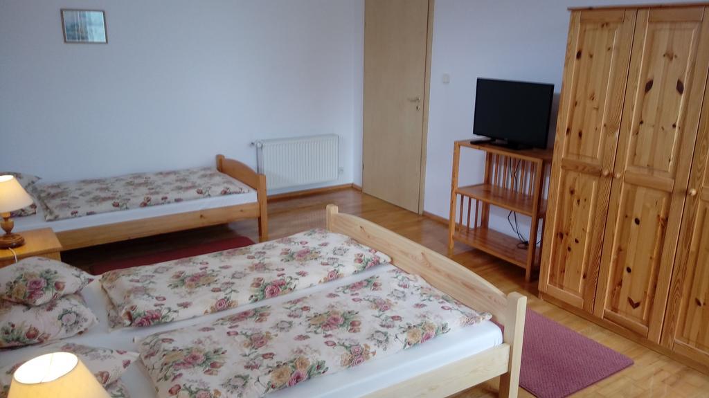 Gospodarstwo Agroturystyczne-Pensjonat Sad Podgórzyn Esterno foto
